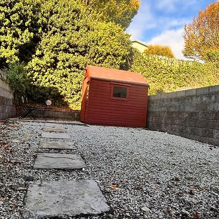 Cardinal Court , Wilton 3br Beside Cuh Hospital Holiday home