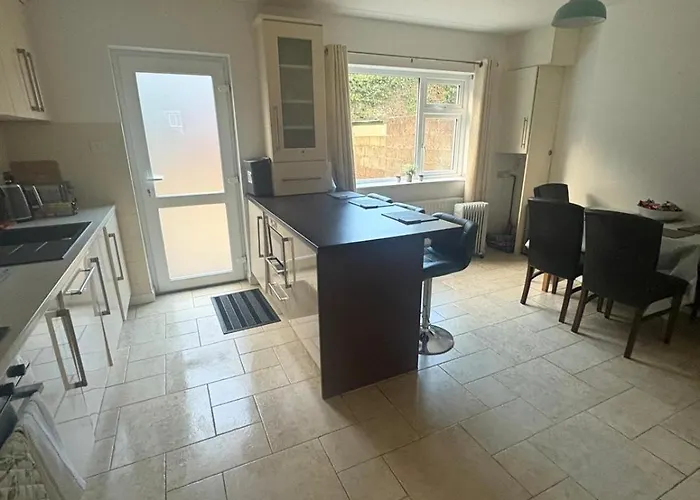 Cardinal Court , Wilton 3br Beside Cuh Hospital * 코크