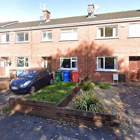 Cardinal Court , Wilton 3br Beside Cuh Hospital Tatil Evi